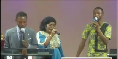 Visiteuse choriste à l'APN